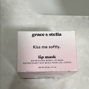 🦋3/$15 Grace & Stella Kiss Me Softly Lip Mask